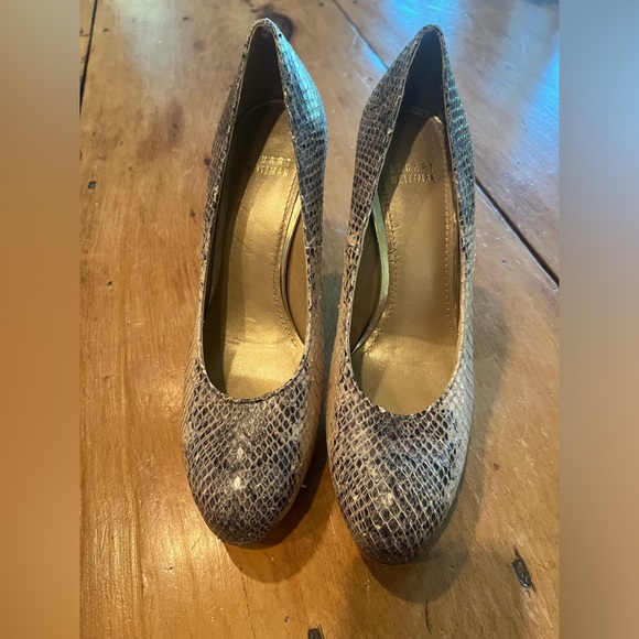 Stuart Weitzman snakeskin platform pump - Picture 7 of 7